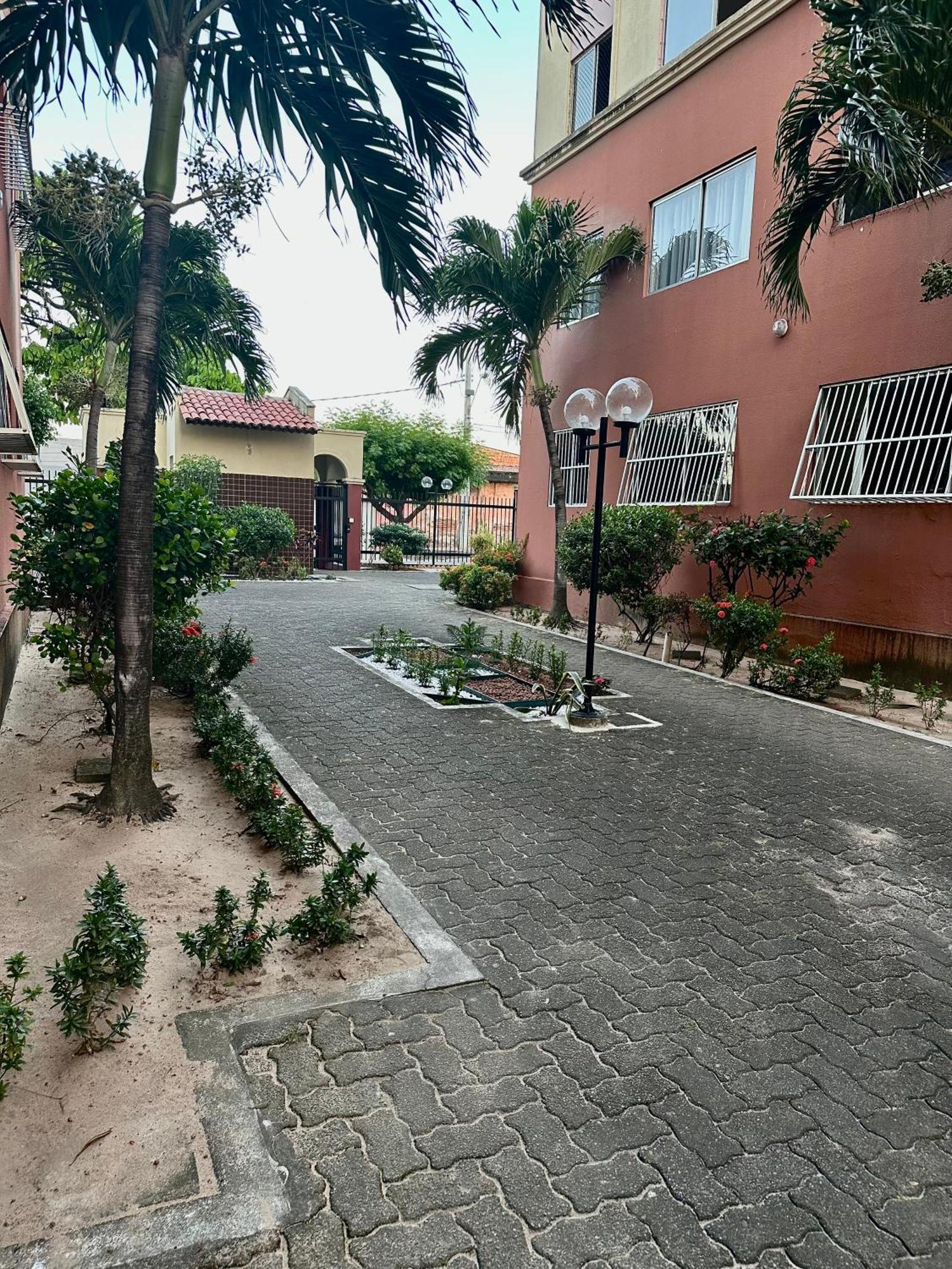 Econômico E Aconchegante De 2 Quartos